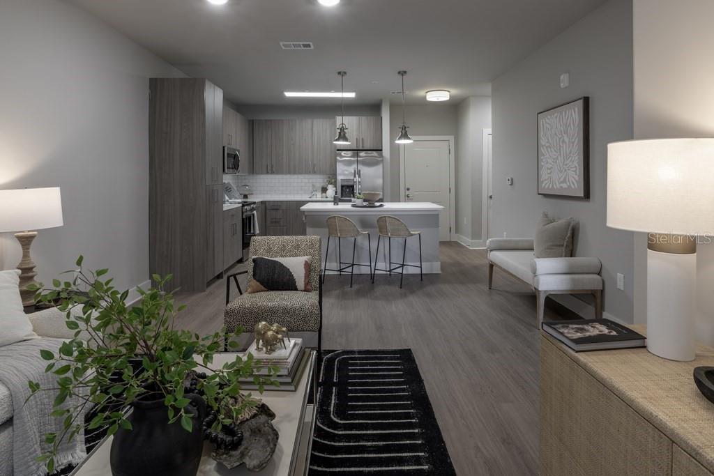 Image 20 of 30 For 1015 Lake Forest Boulevard B3