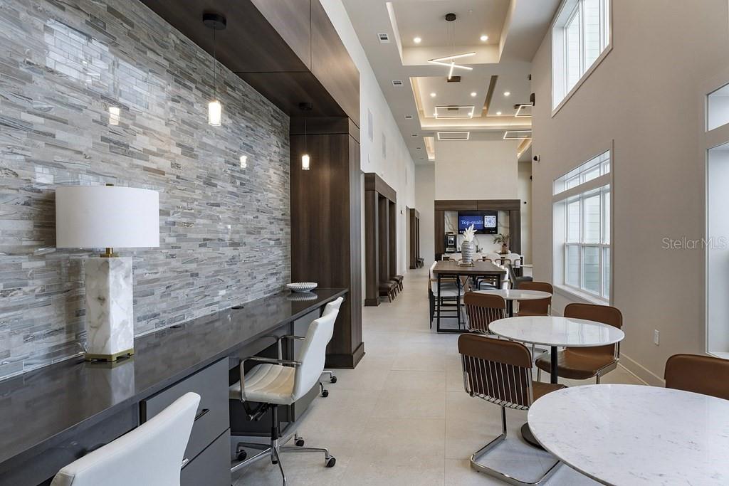 Image 7 of 30 For 1015 Lake Forest Boulevard B3