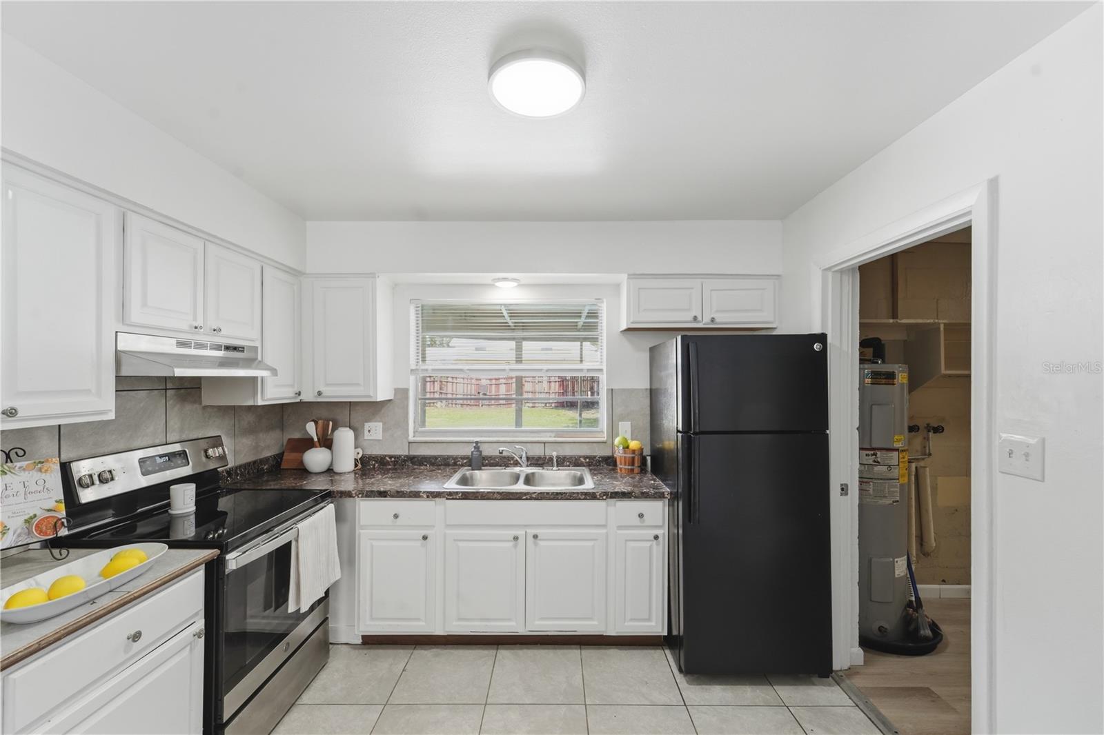Image 14 of 38 For 2213 Villano Avenue