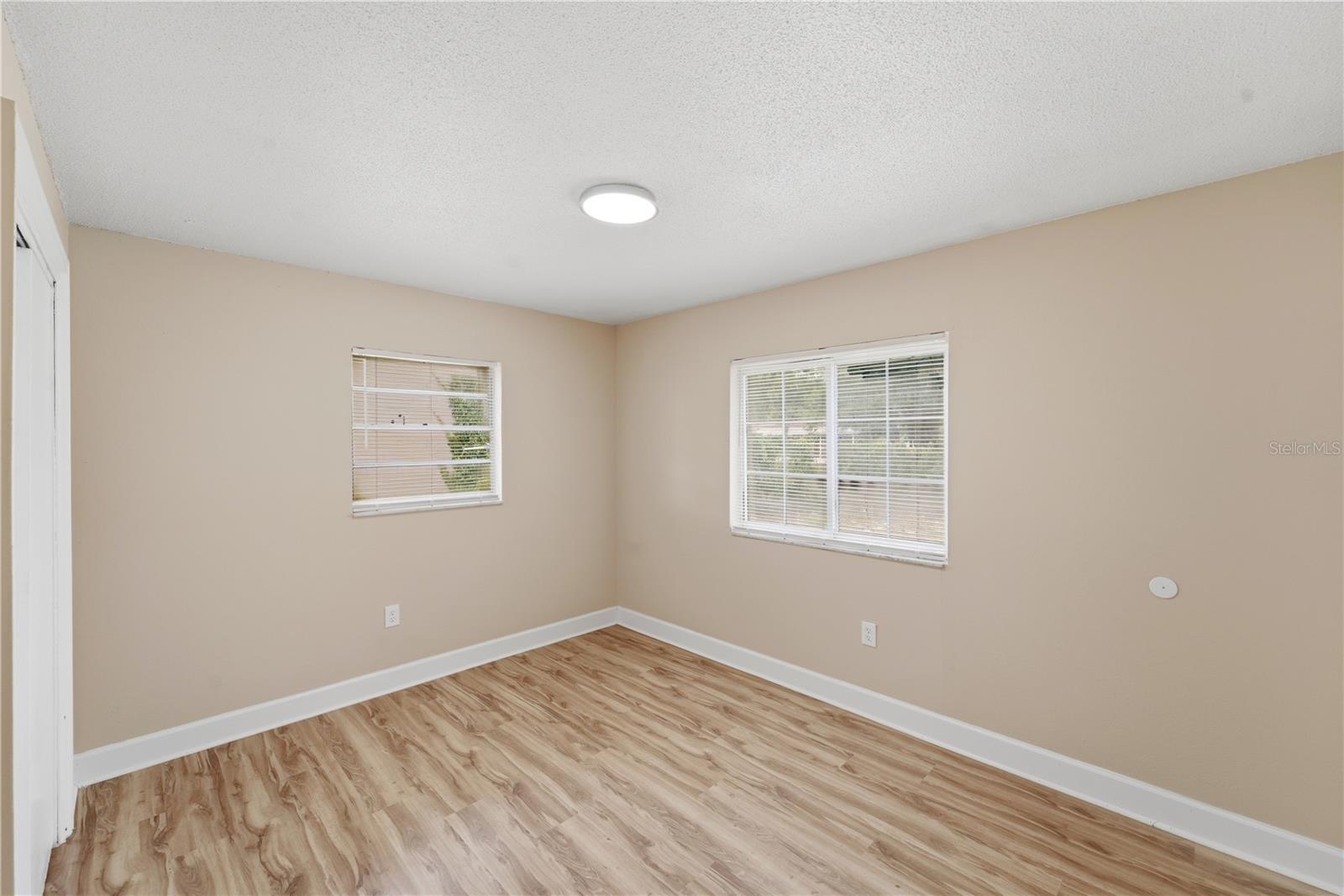 Image 19 of 38 For 2213 Villano Avenue