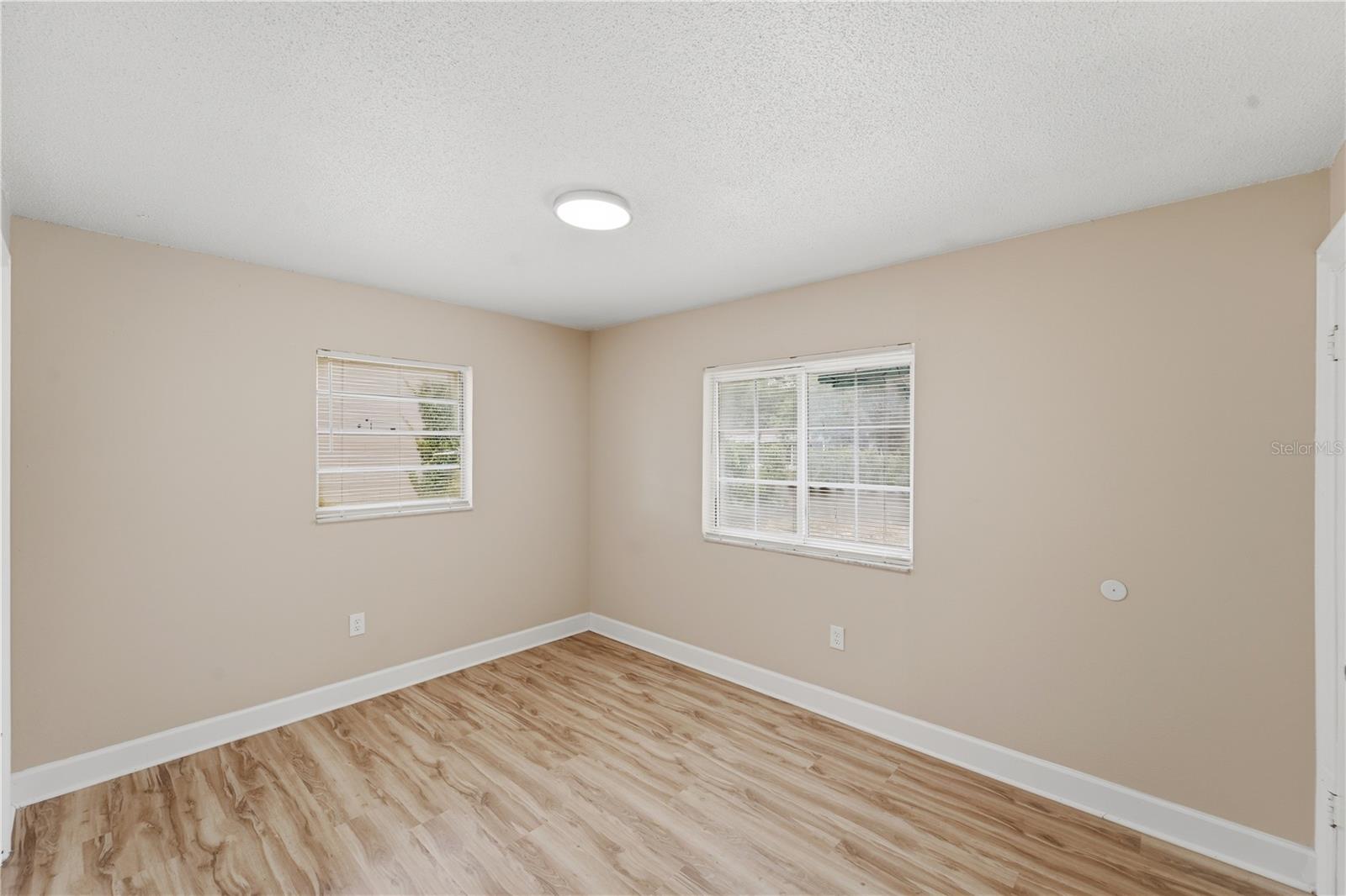 Image 26 of 38 For 2213 Villano Avenue