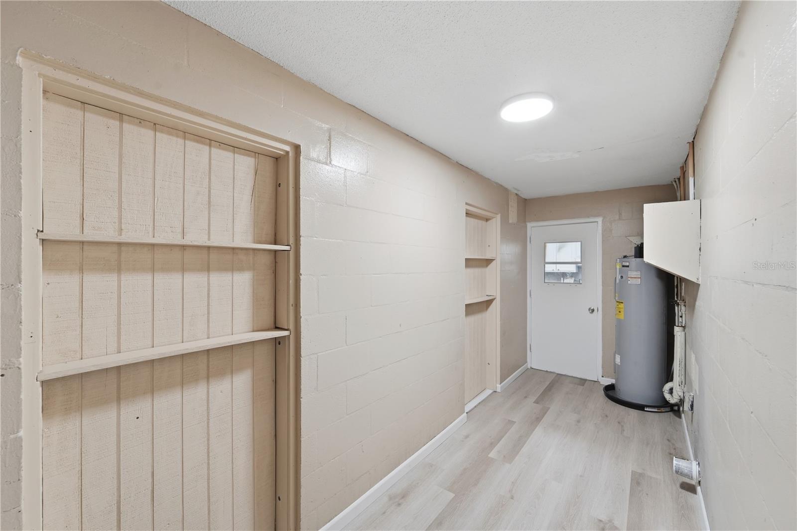 Image 29 of 38 For 2213 Villano Avenue