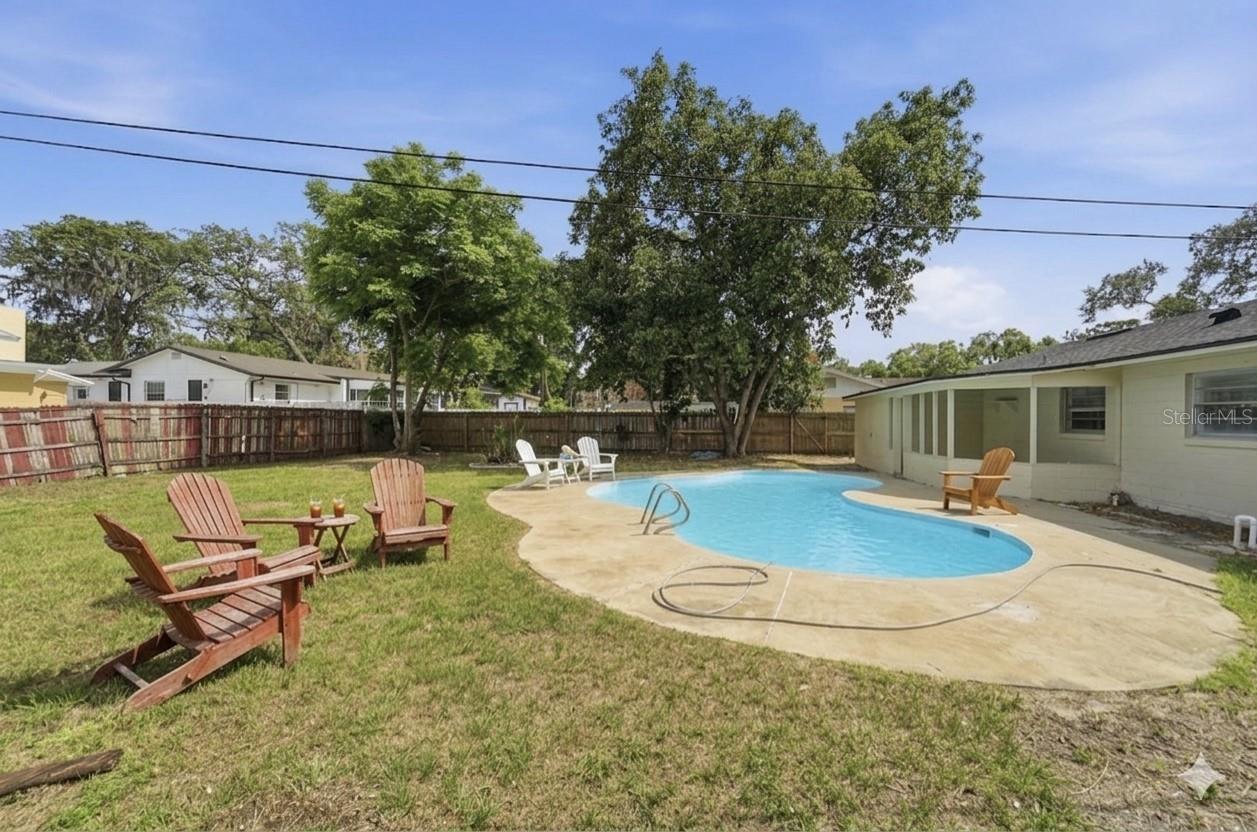 Image 3 of 38 For 2213 Villano Avenue