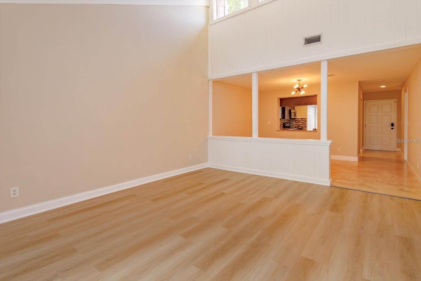 Image 6 of 30 For 5303 Indian Creek Drive D