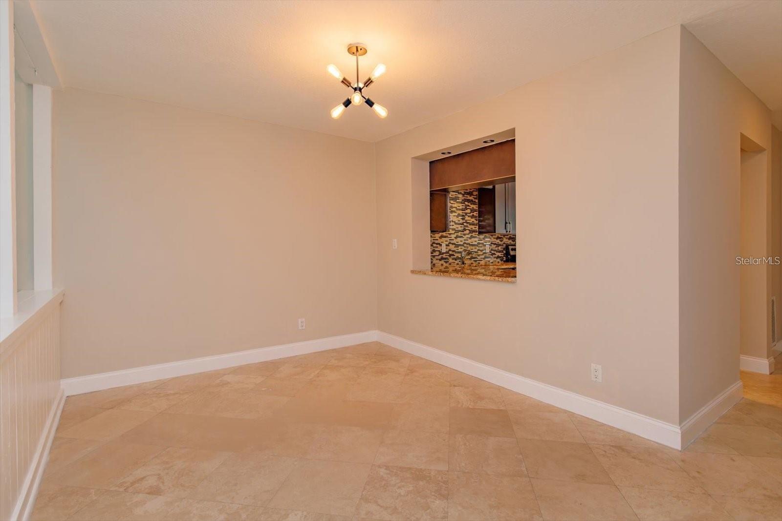 Image 8 of 30 For 5303 Indian Creek Drive D