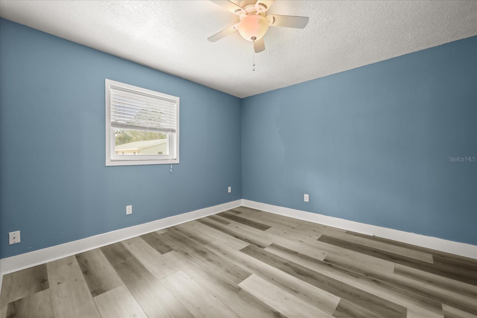 Image 13 of 46 For 20963 Colonial Drive