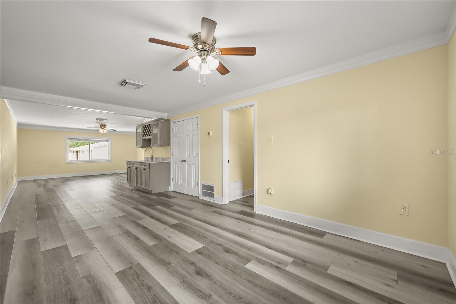 Image 17 of 46 For 20963 Colonial Drive