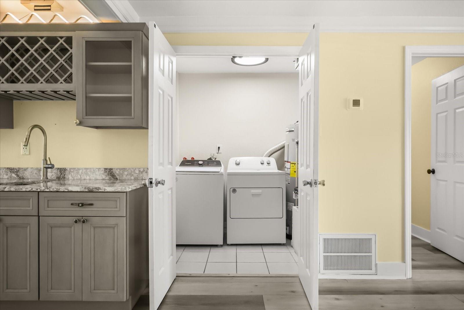 Image 19 of 46 For 20963 Colonial Drive