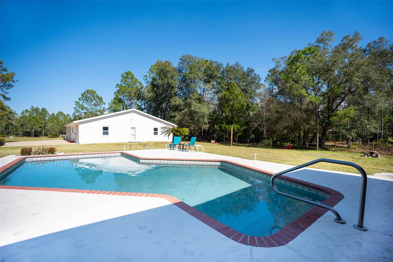 Image 29 of 46 For 20963 Colonial Drive