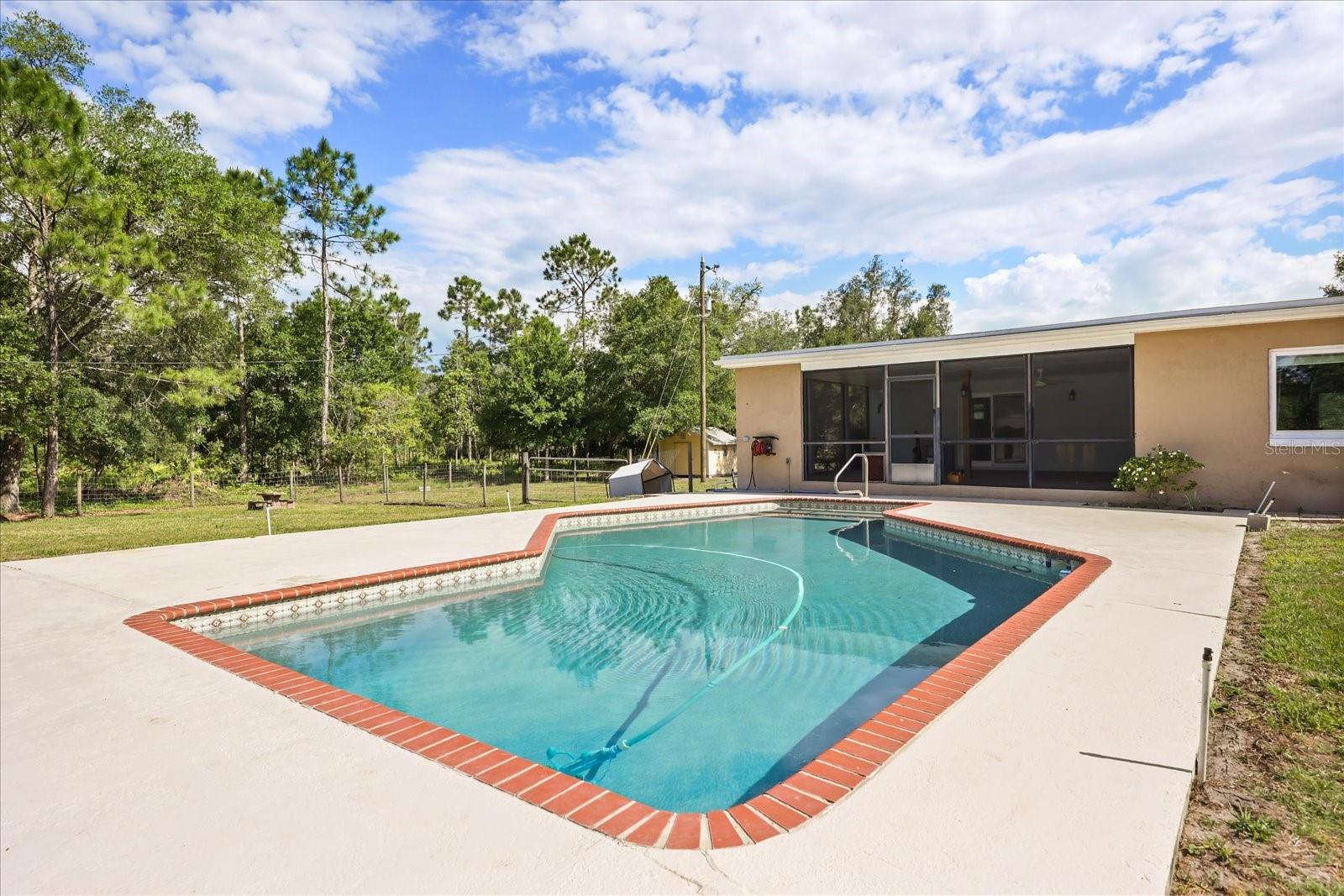 Image 31 of 46 For 20963 Colonial Drive