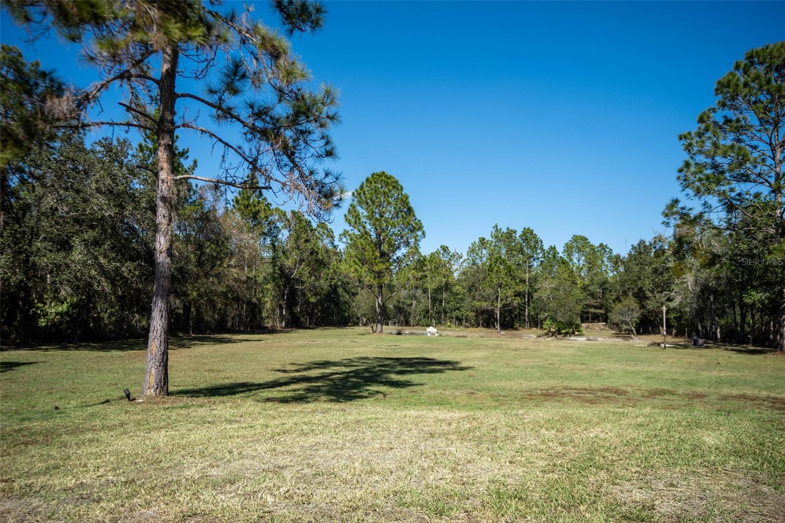 Image 41 of 46 For 20963 Colonial Drive