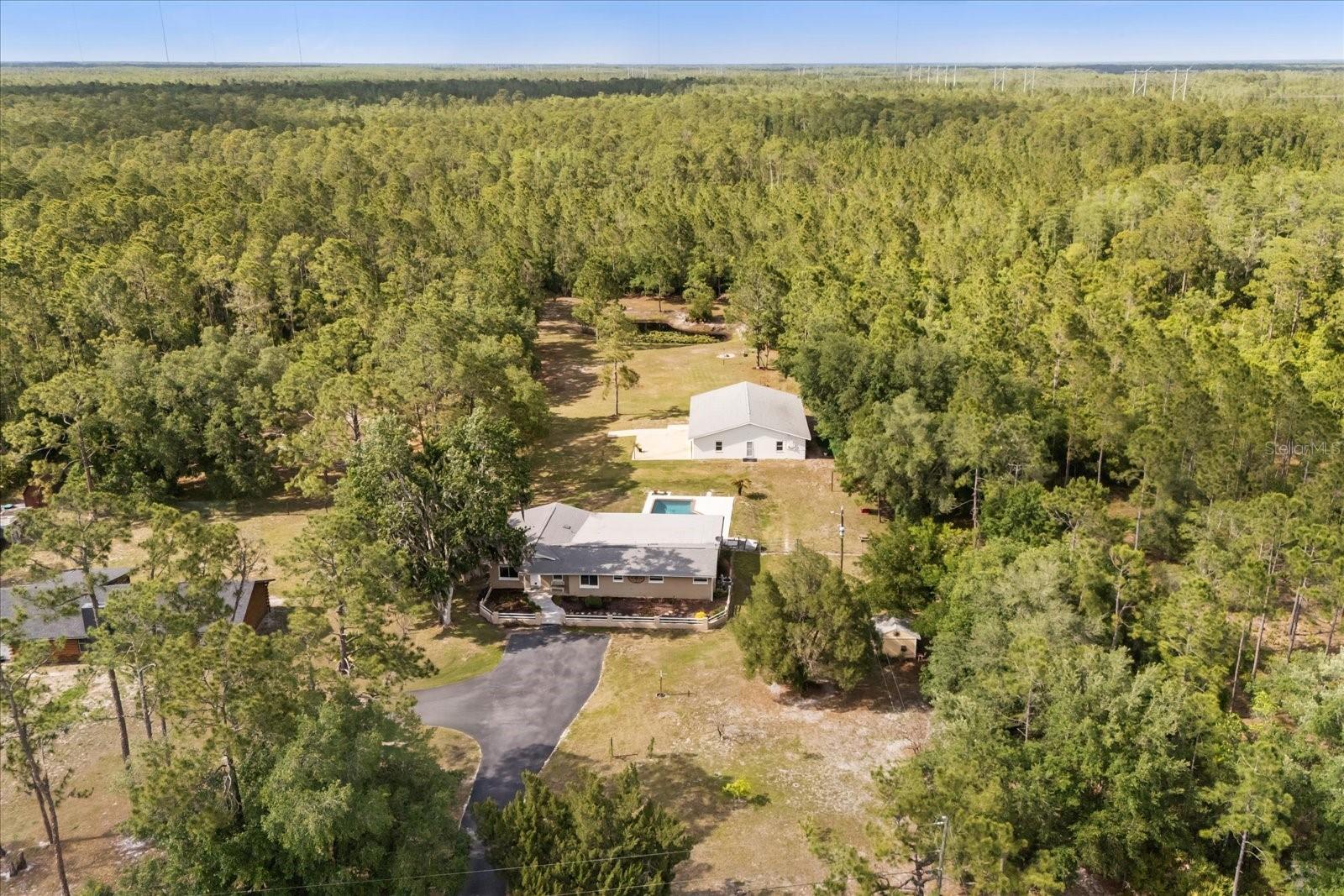 Image 45 of 46 For 20963 Colonial Drive