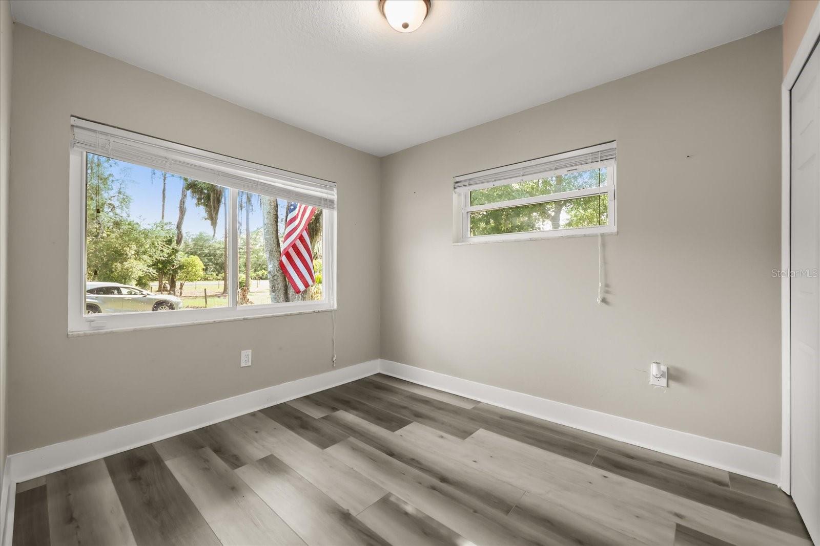 Image 7 of 46 For 20963 Colonial Drive