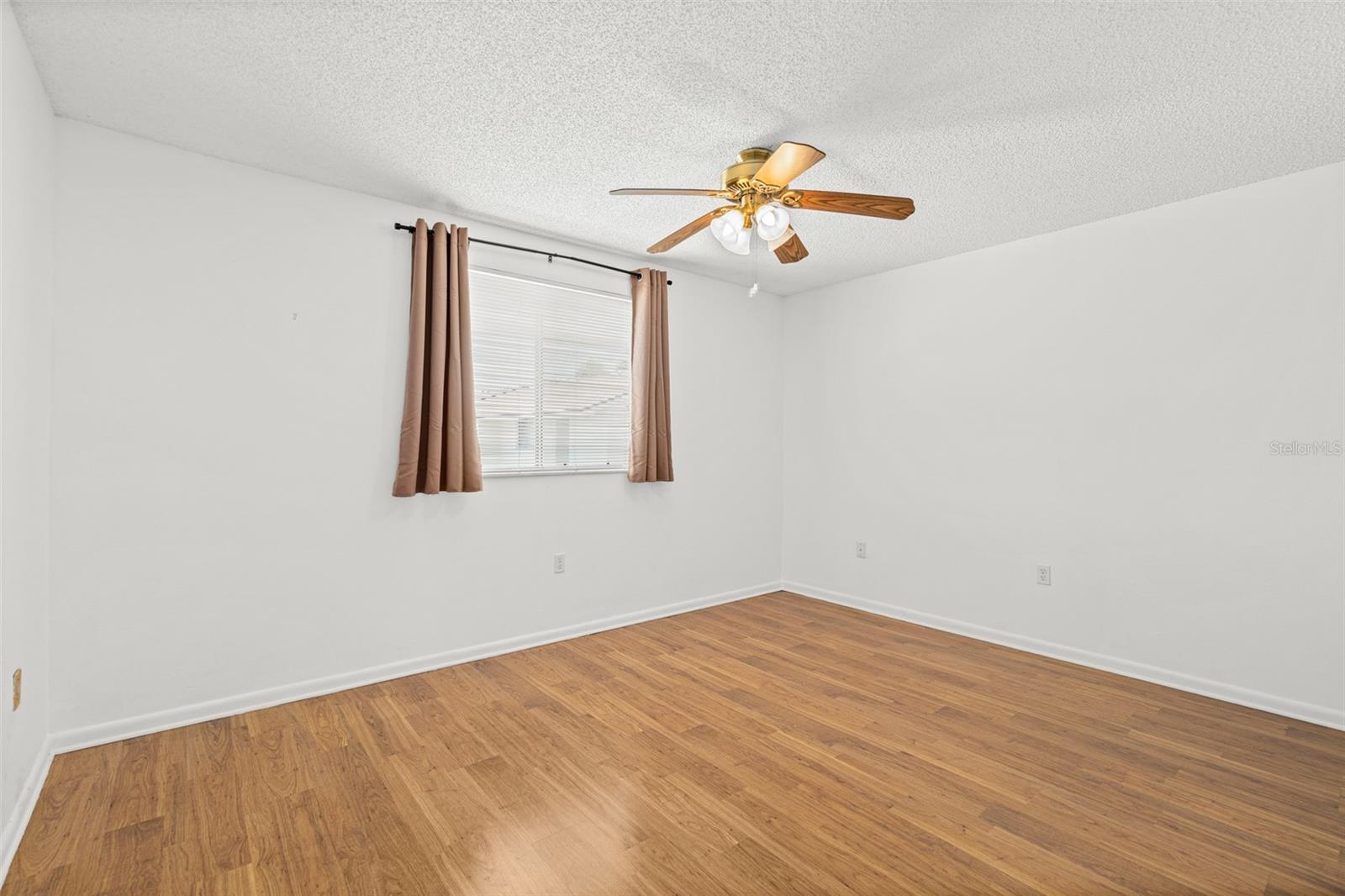 Image 14 of 35 For 5801 Atlantic Avenue 302