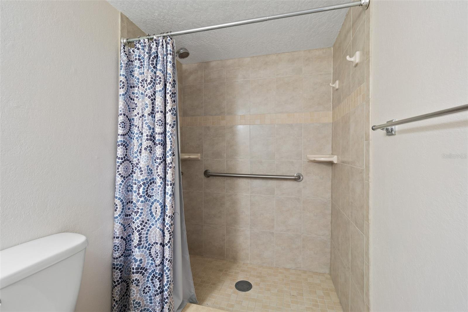 Image 19 of 35 For 5801 Atlantic Avenue 302