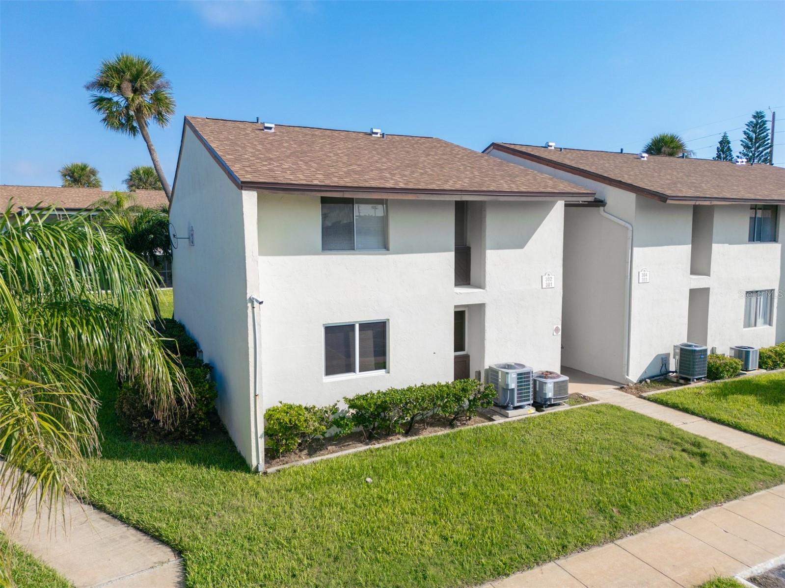 Image 22 of 35 For 5801 Atlantic Avenue 302