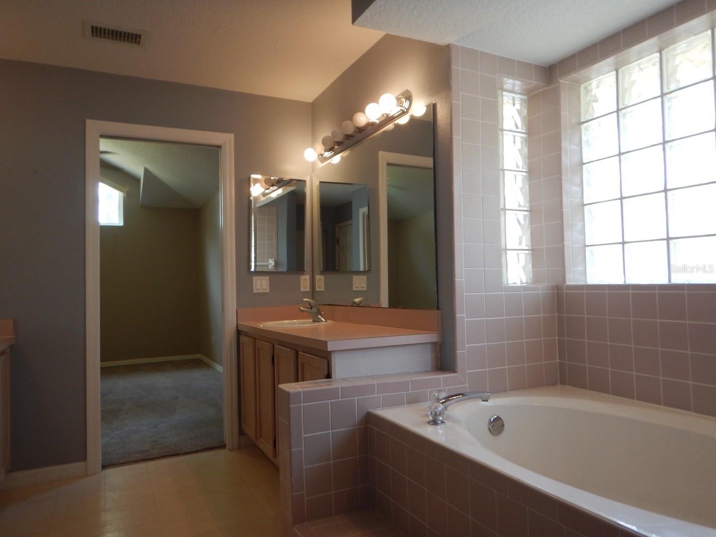 Image 8 of 33 For 32905 Indian Woods Drive