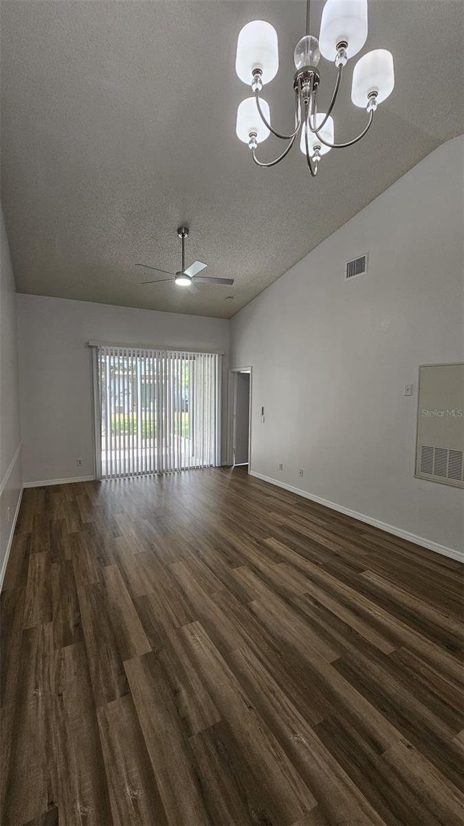 Image 9 of 14 For 13117 Summerton Drive