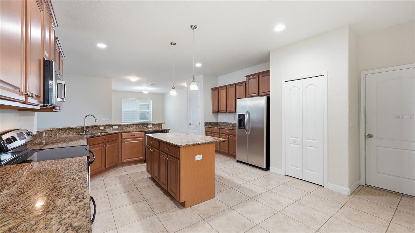 Image 6 of 31 For 2217 Crosston Circle