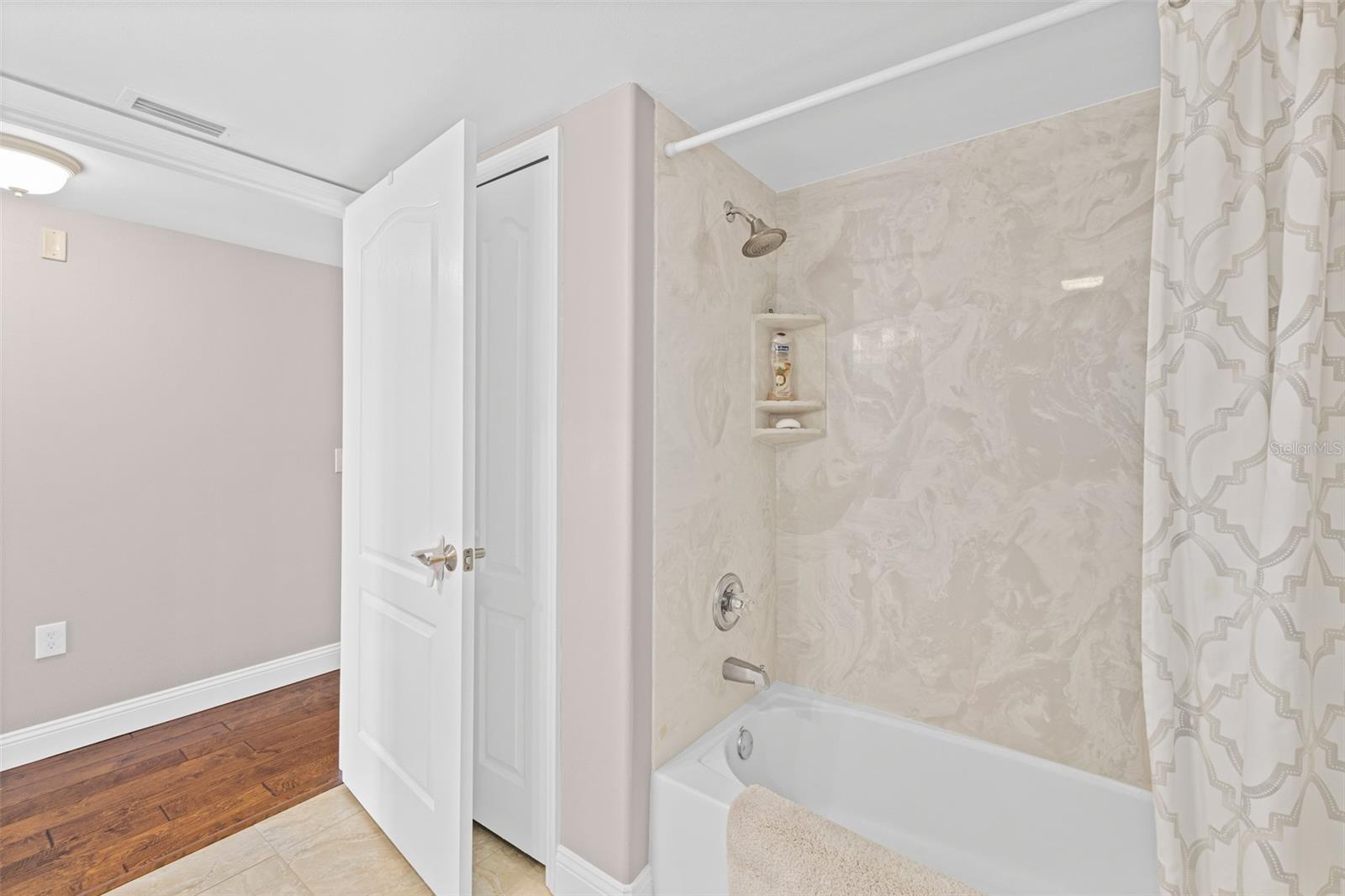 Image 24 of 45 For 801 Del Rio Way 502