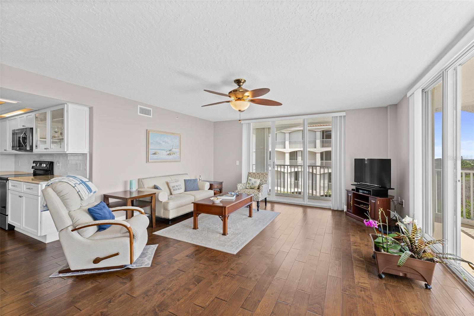 Image 25 of 45 For 801 Del Rio Way 502
