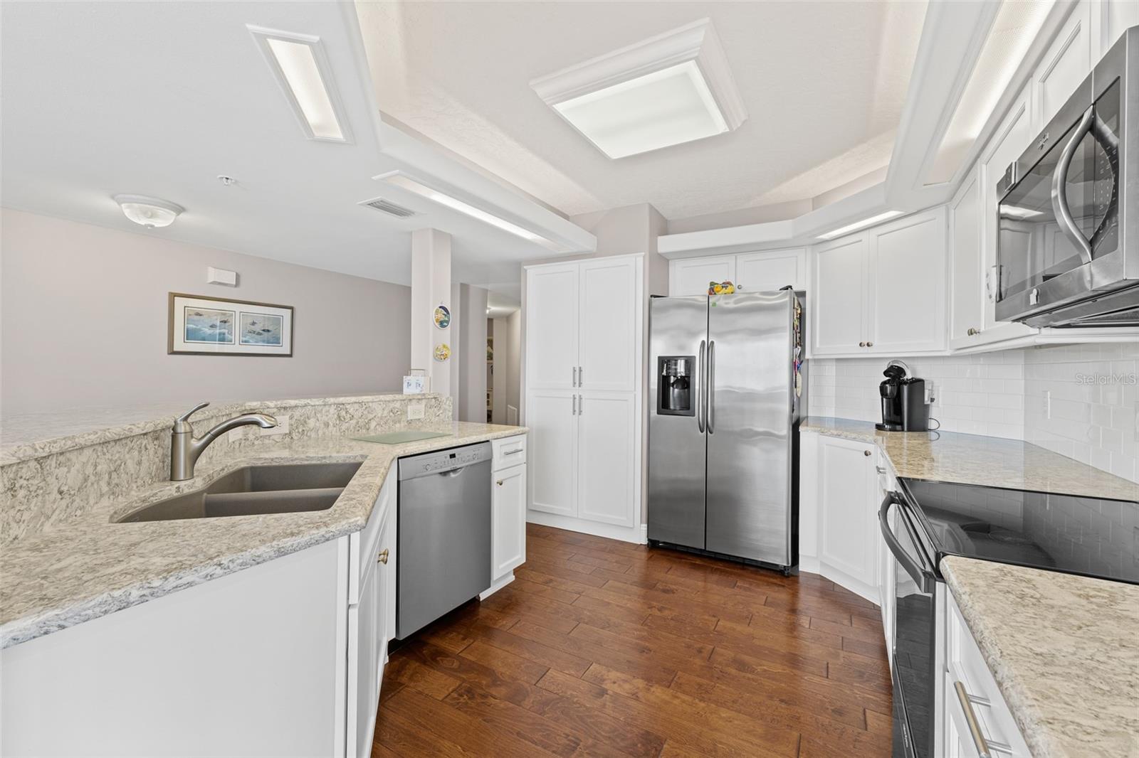 Image 7 of 45 For 801 Del Rio Way 502