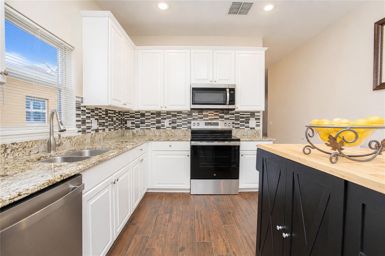 Image 14 of 26 For 2162 Great Falls Way