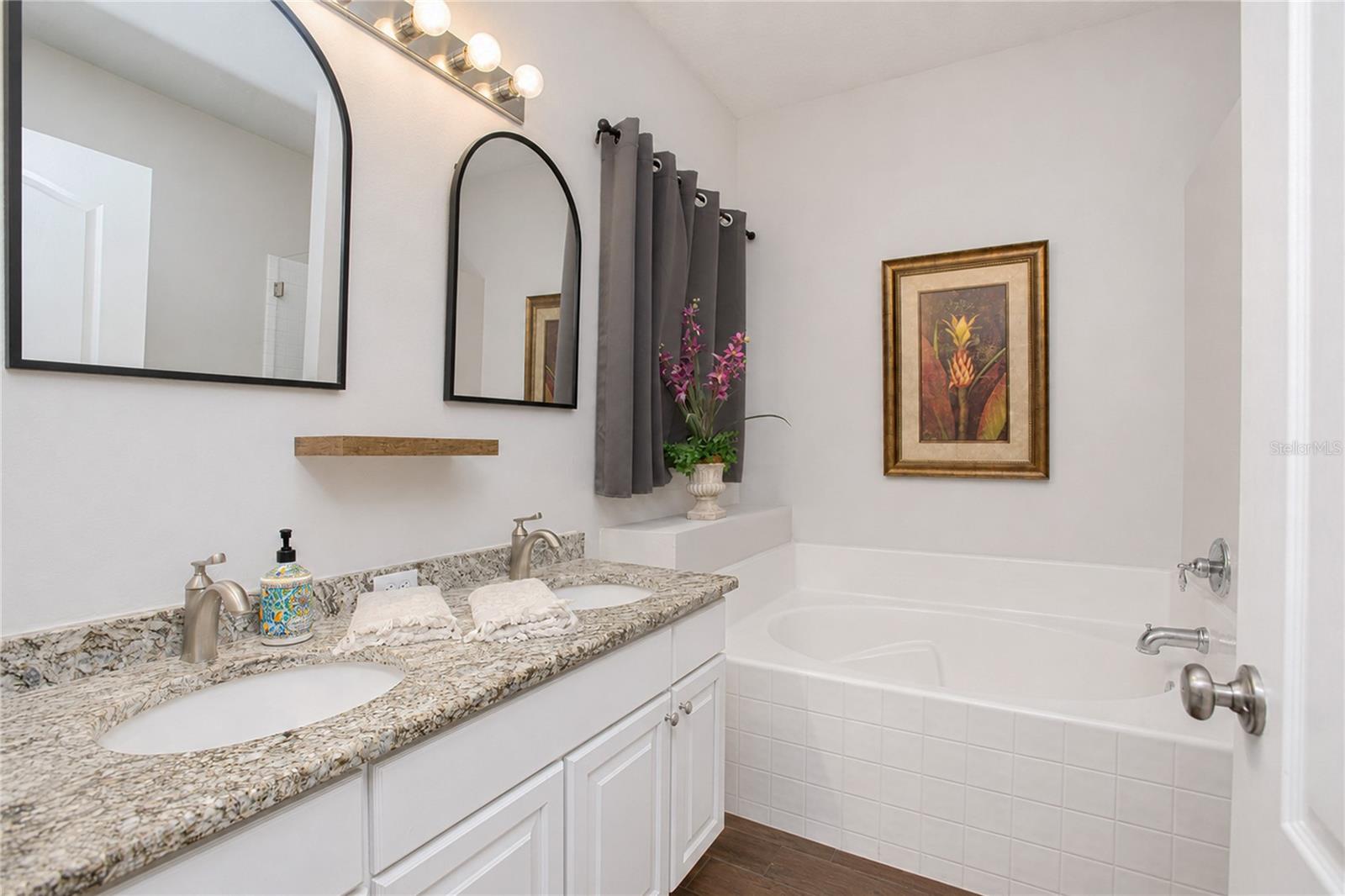 Image 17 of 26 For 2162 Great Falls Way