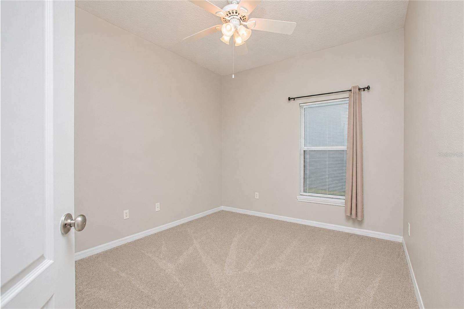 Image 20 of 26 For 2162 Great Falls Way