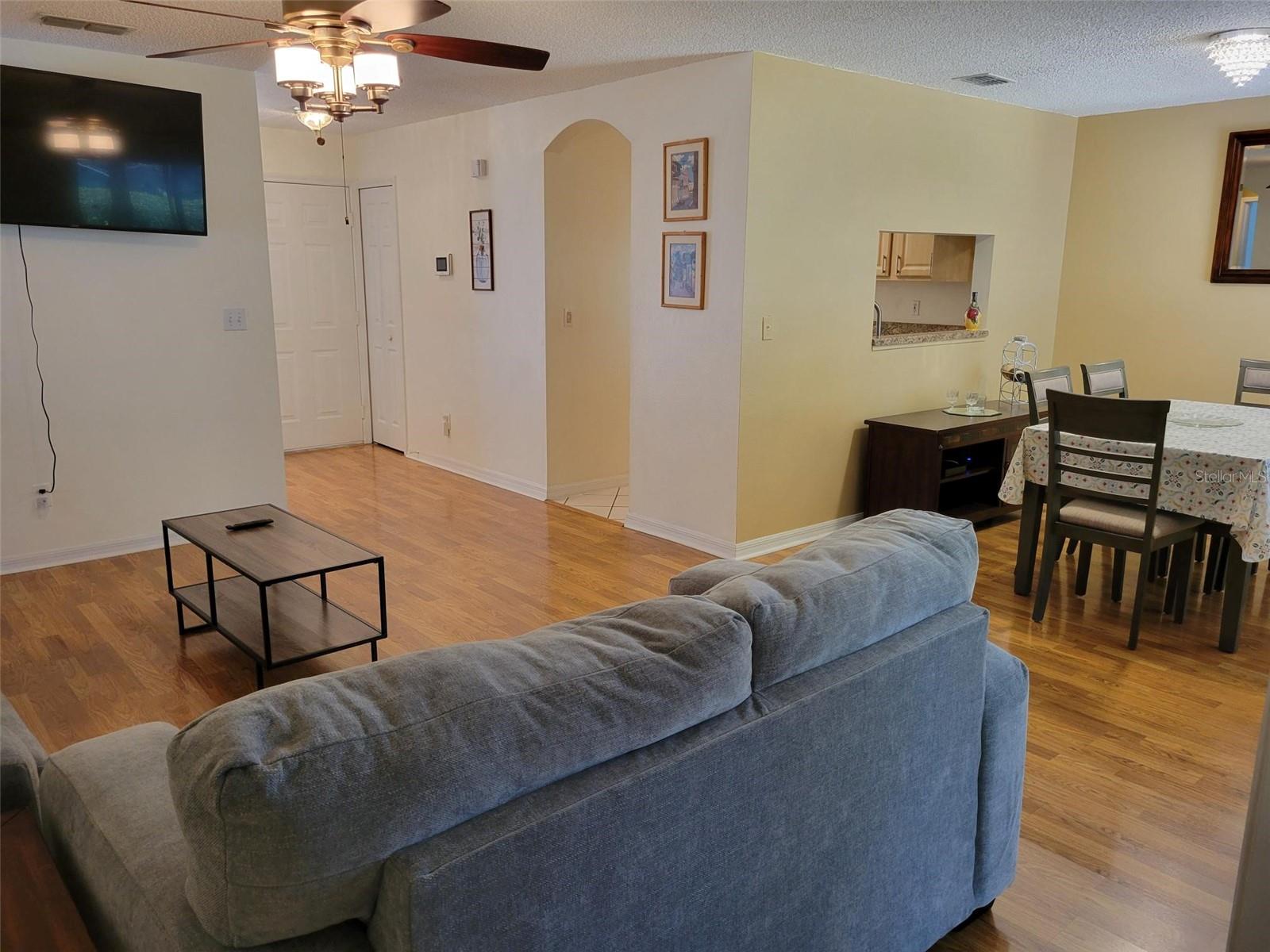 Image 12 of 46 For 2160 Addison Avenue