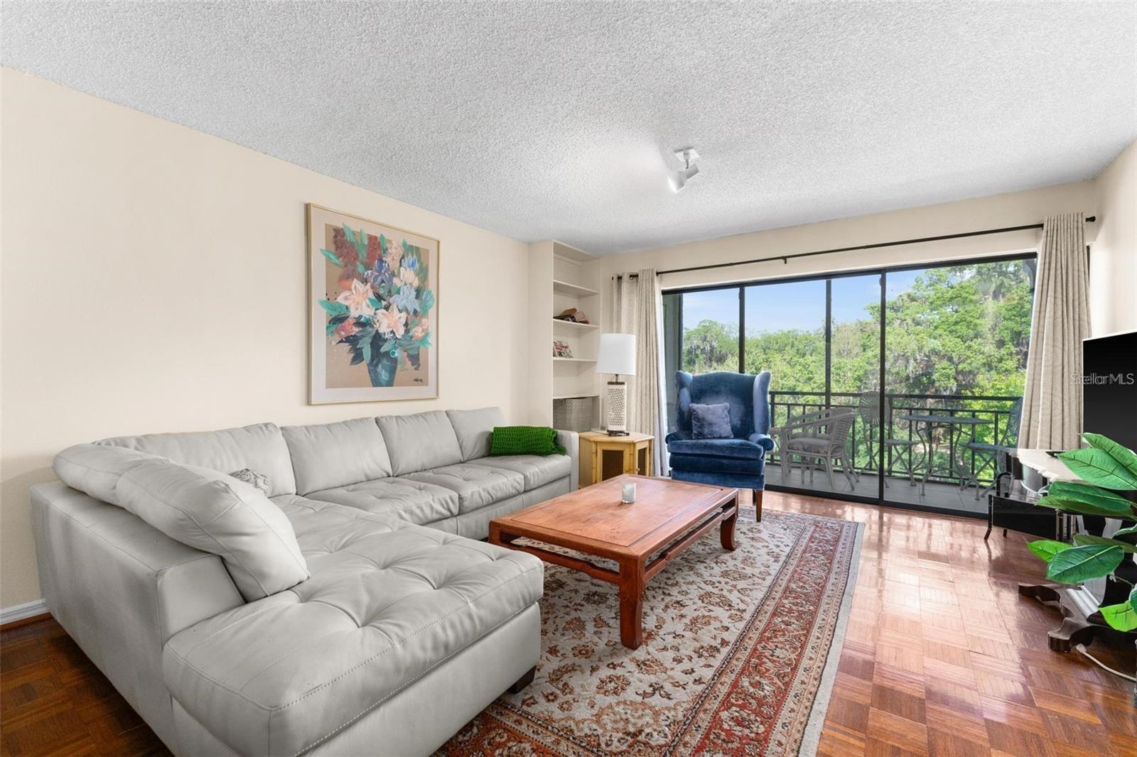 Image 13 of 28 For 1162 Carmel Circle 440