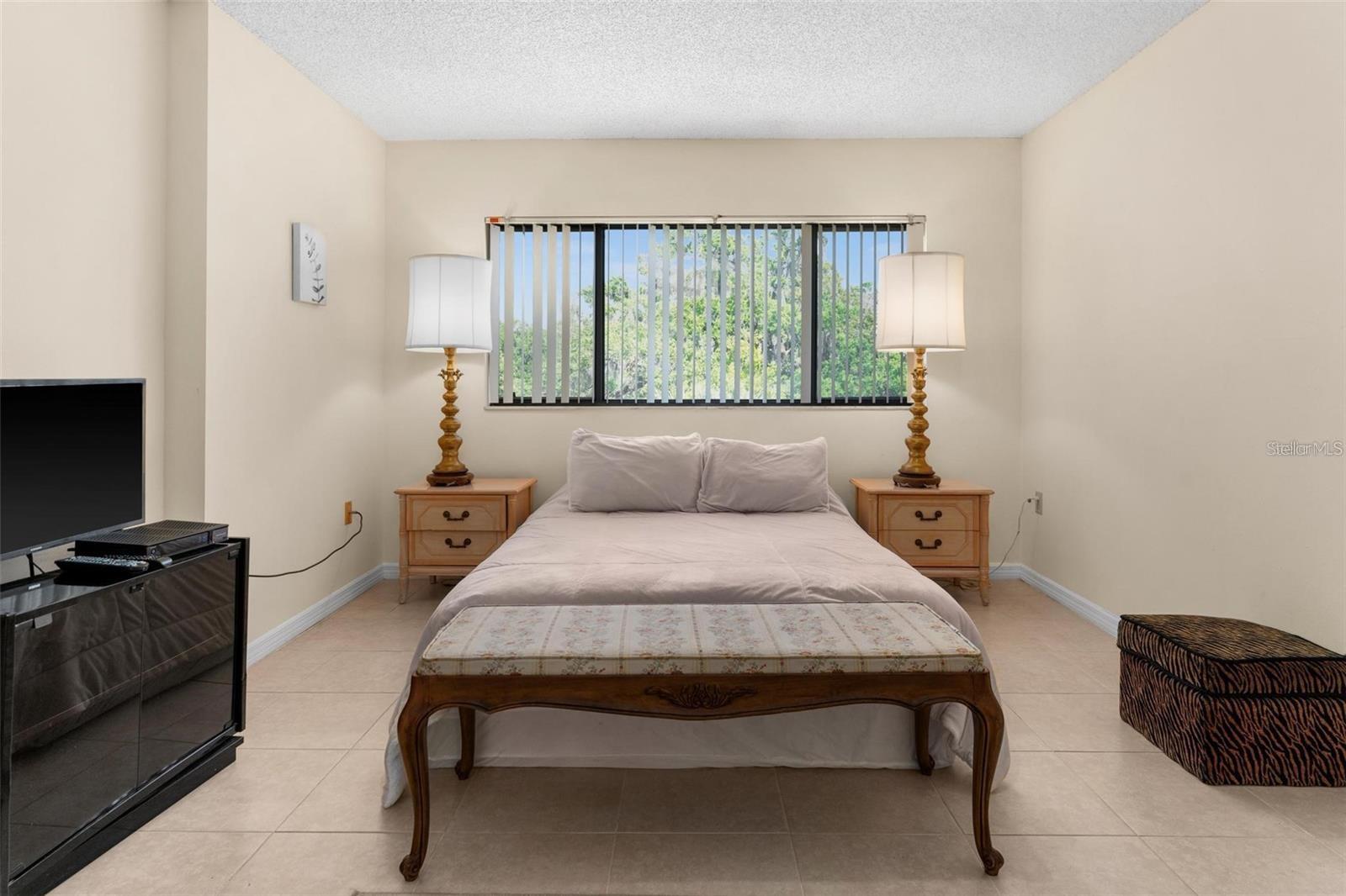 Image 16 of 28 For 1162 Carmel Circle 440