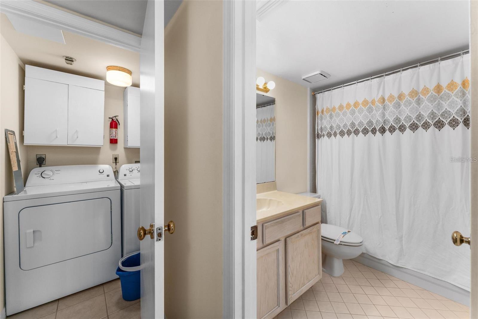 Image 24 of 28 For 1162 Carmel Circle 440