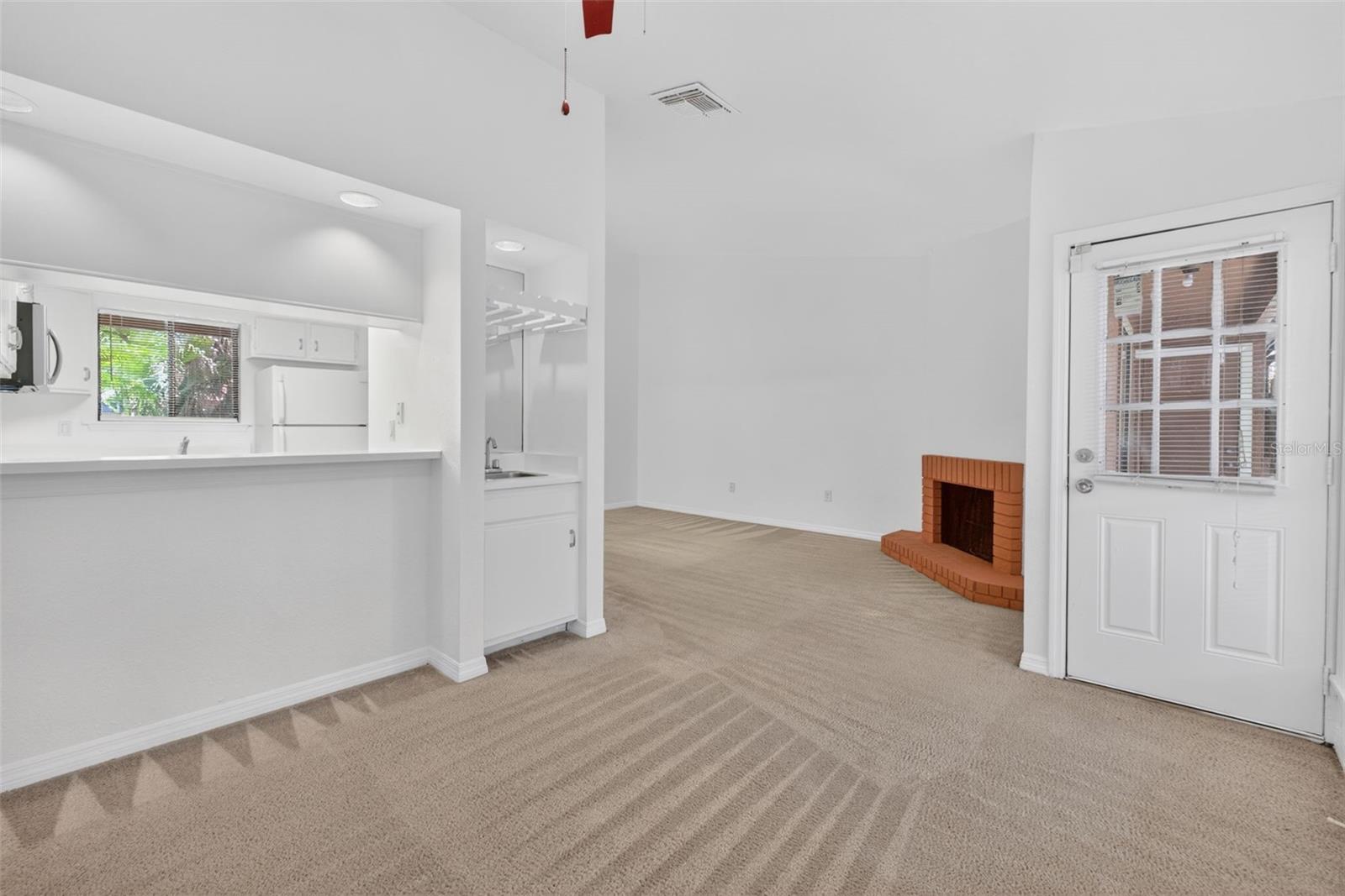 Image 17 of 34 For 625 Trinidad Court 625