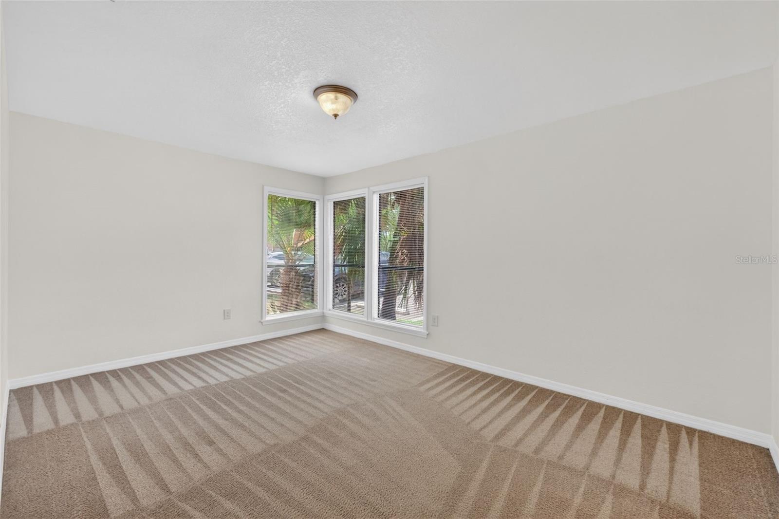 Image 21 of 34 For 625 Trinidad Court 625