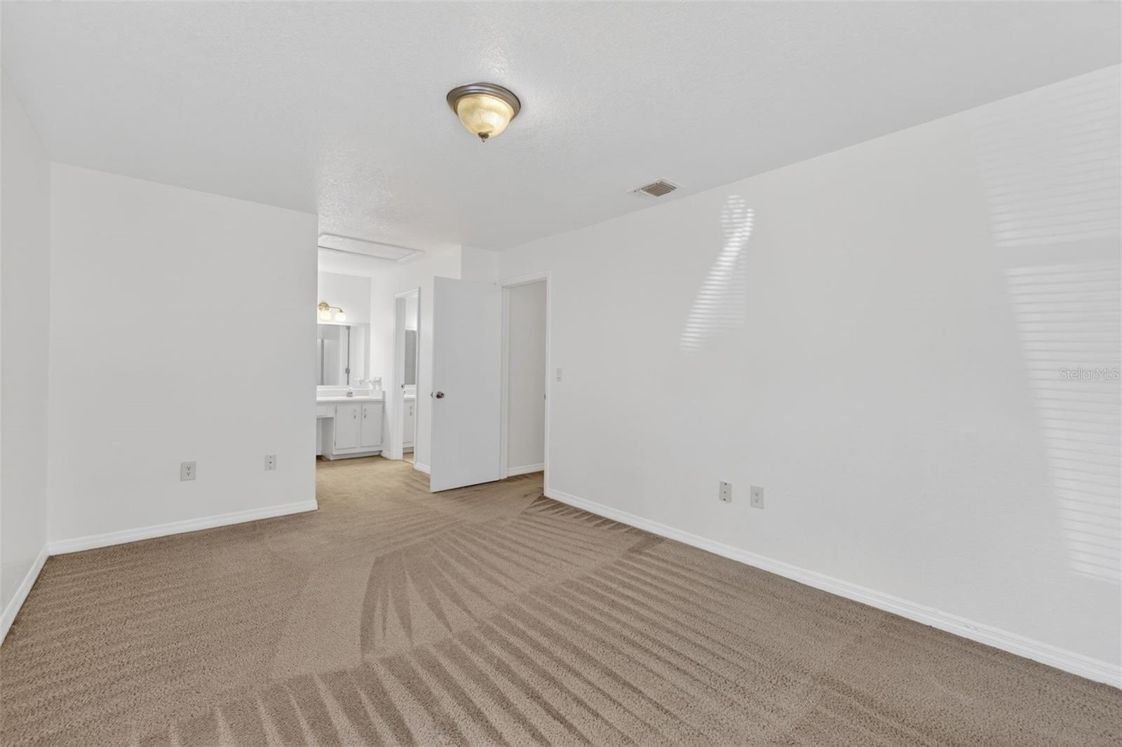 Image 23 of 34 For 625 Trinidad Court 625