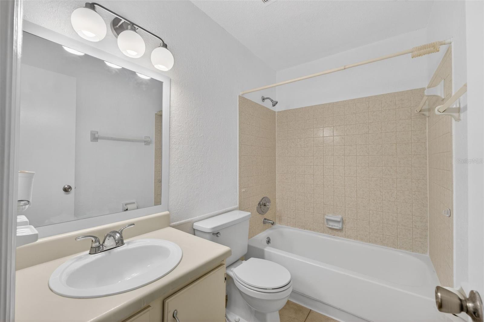 Image 31 of 34 For 625 Trinidad Court 625
