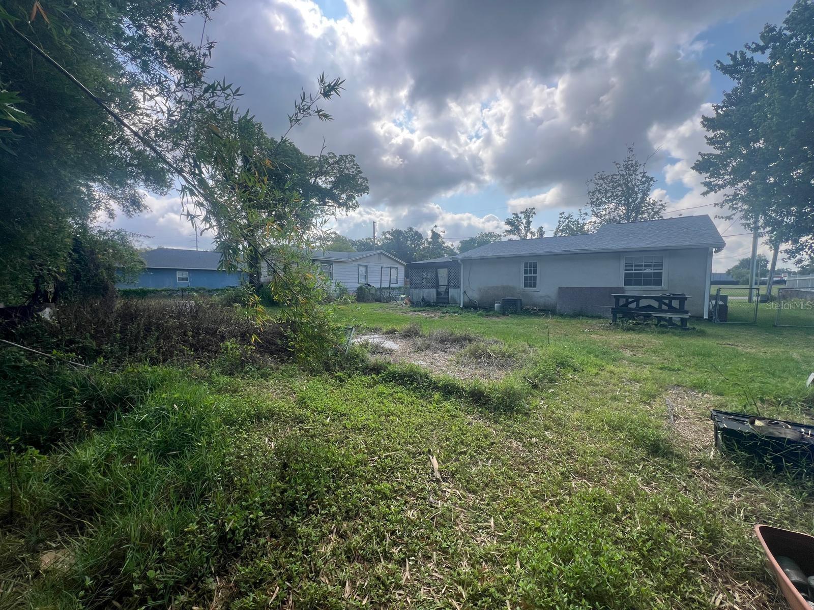 Image 23 of 24 For 3111 Villa Drive