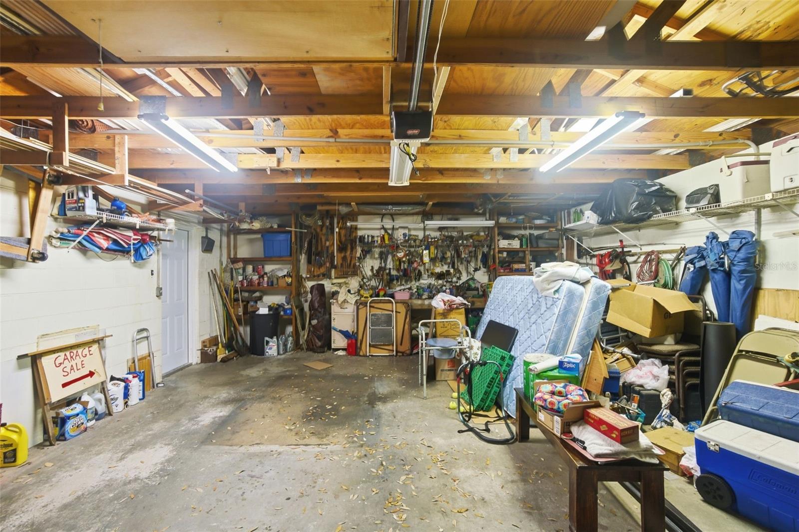 Image 24 of 39 For 481 Kentia Road