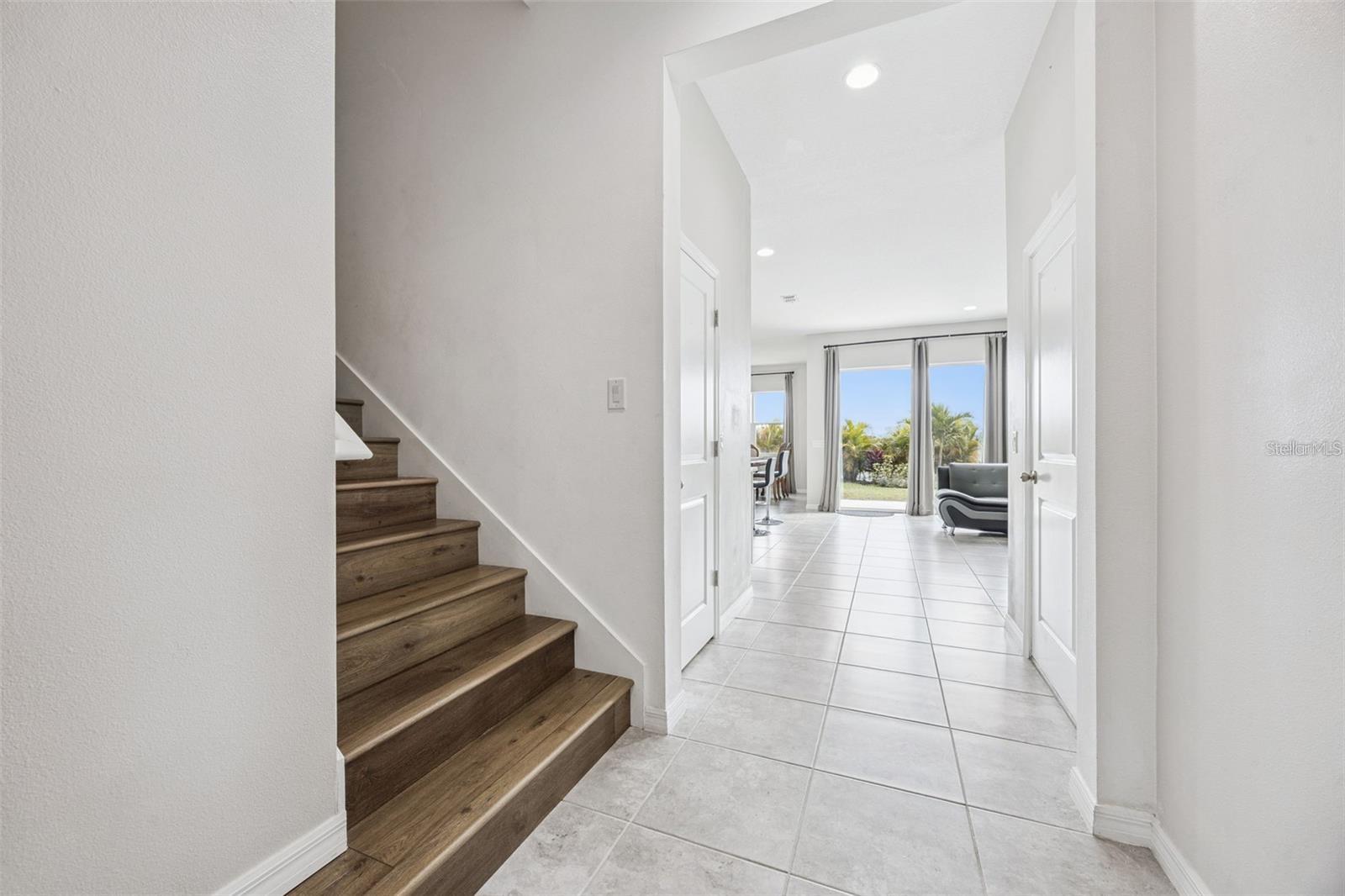 Image 19 of 56 For 2091 Brillante Drive