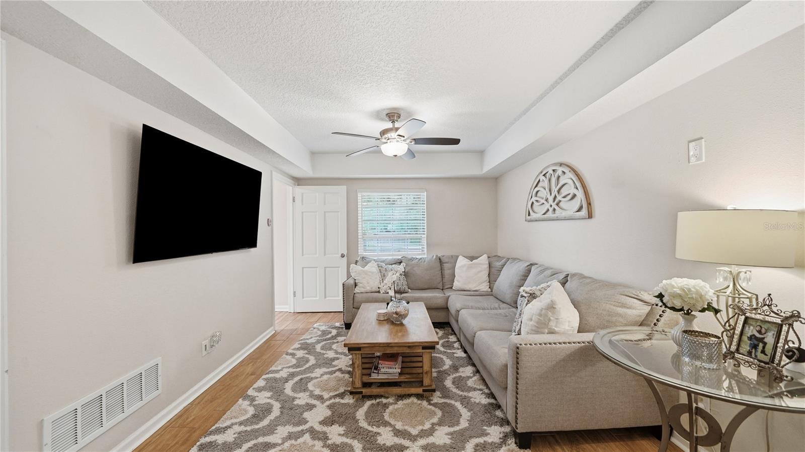 Image 23 of 62 For 6171 Riviera Lane
