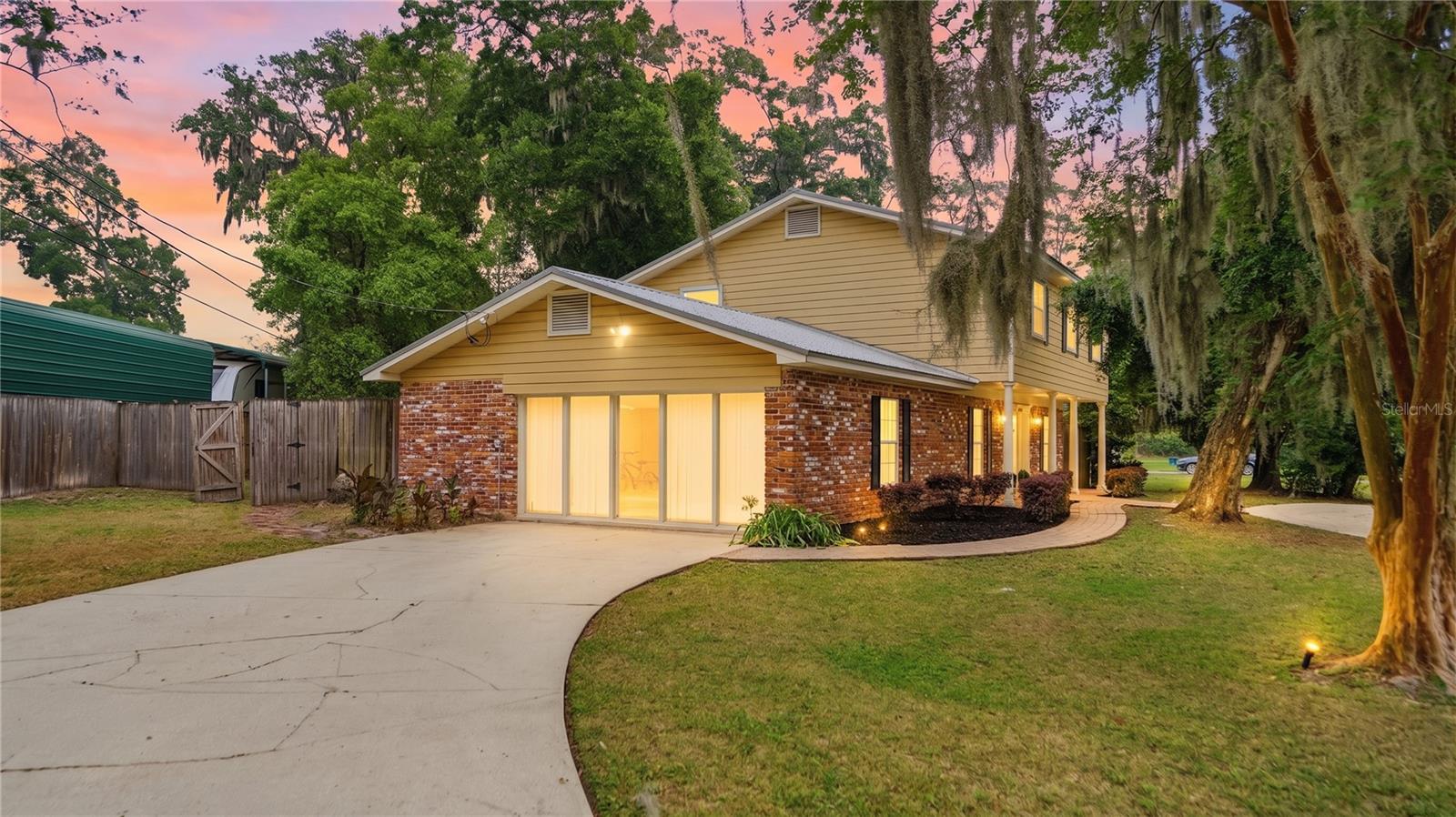 Image 4 of 62 For 6171 Riviera Lane
