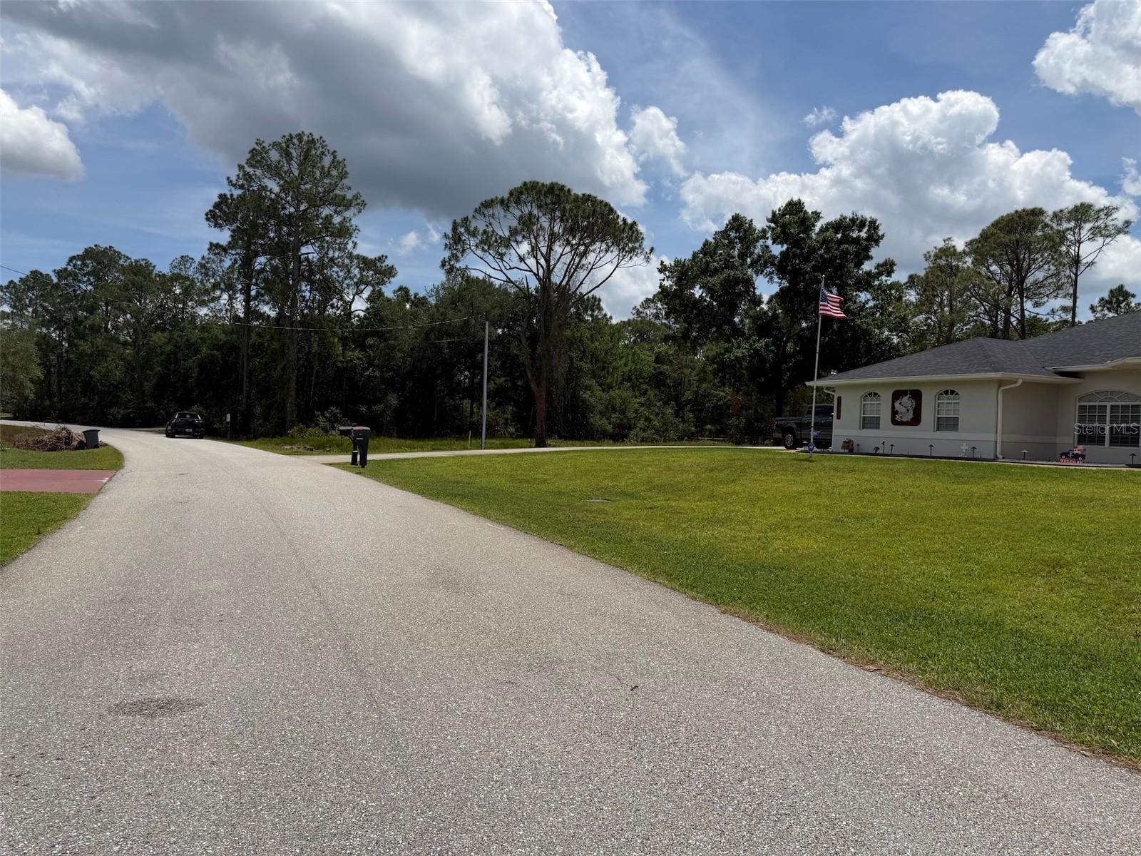 Image 8 of 11 For 5211 Lake Haven Boulevard
