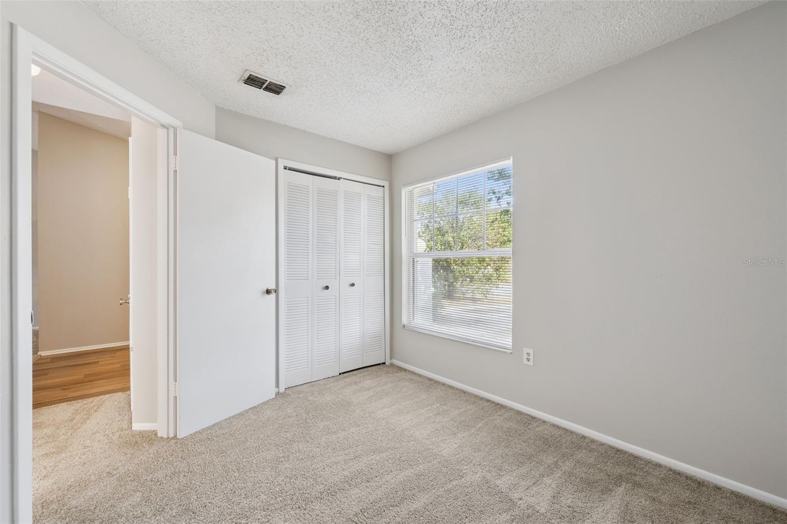 Image 12 of 16 For 9946 River Crest Court