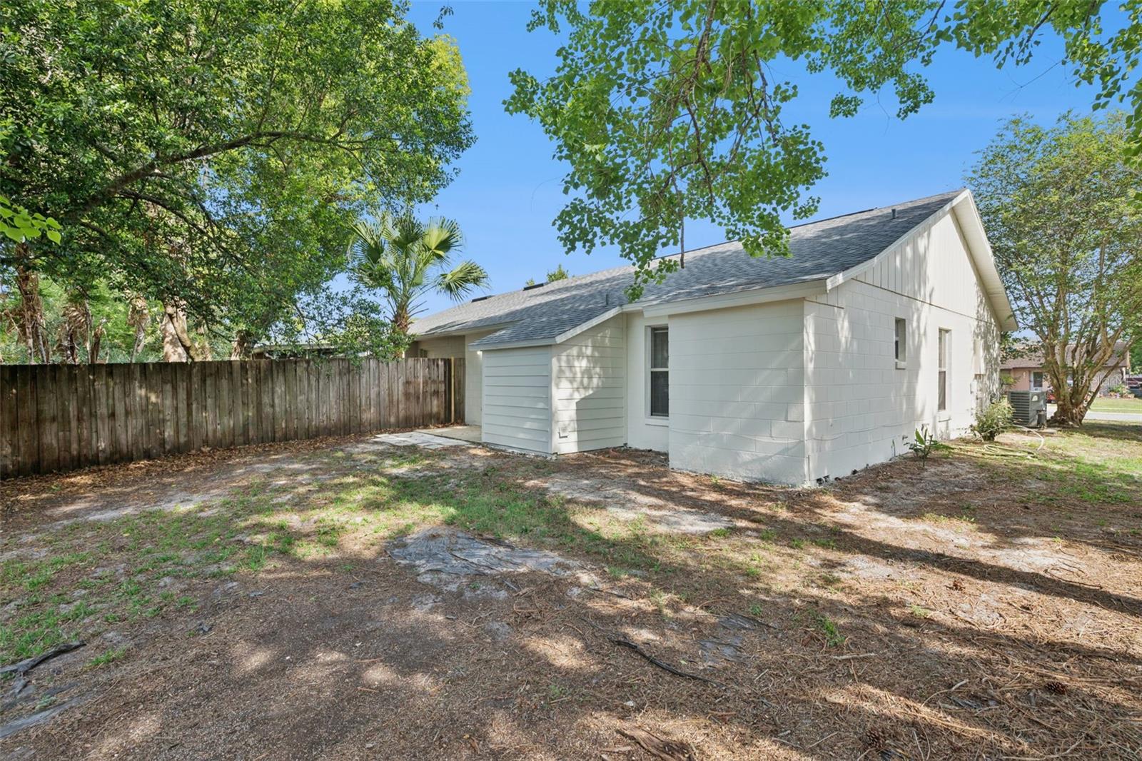 Image 16 of 16 For 9946 River Crest Court
