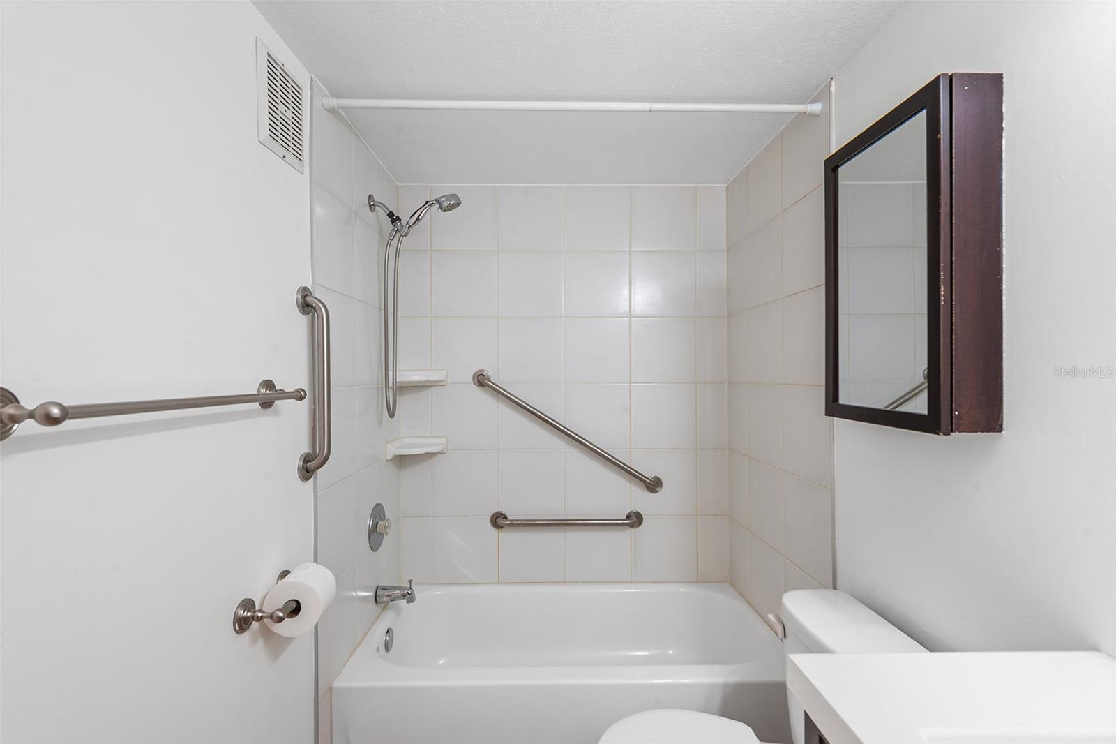 Image 11 of 12 For 555 62nd Street S 102
