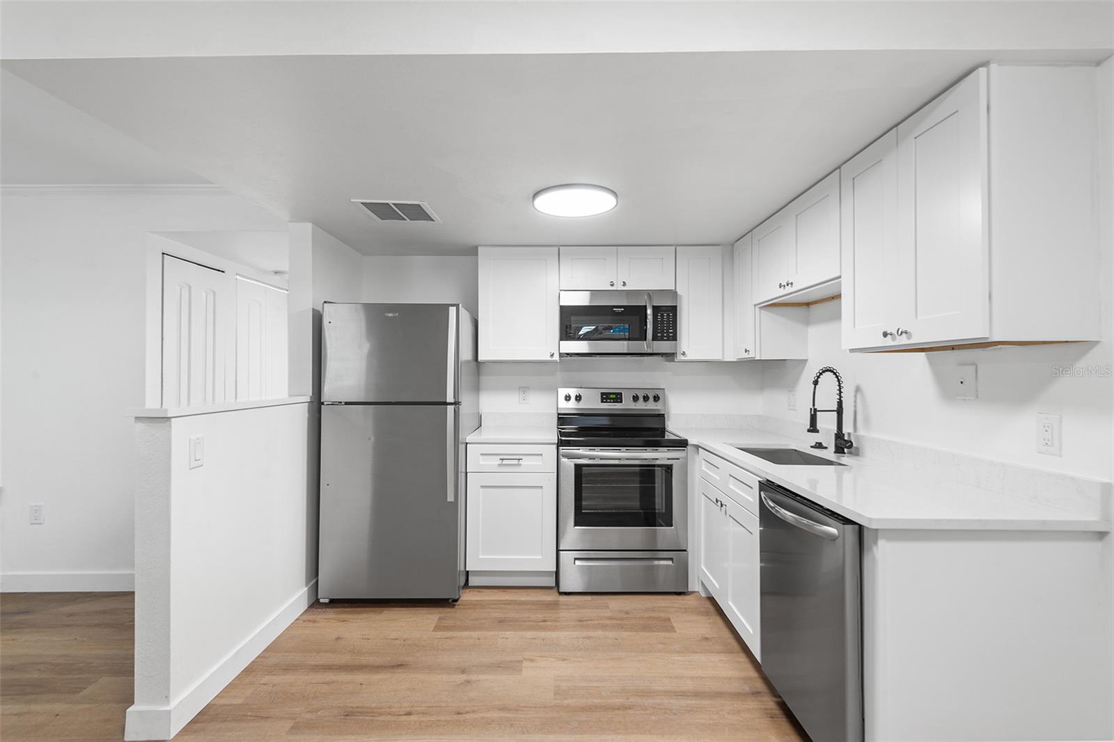 Image 7 of 12 For 555 62nd Street S 102