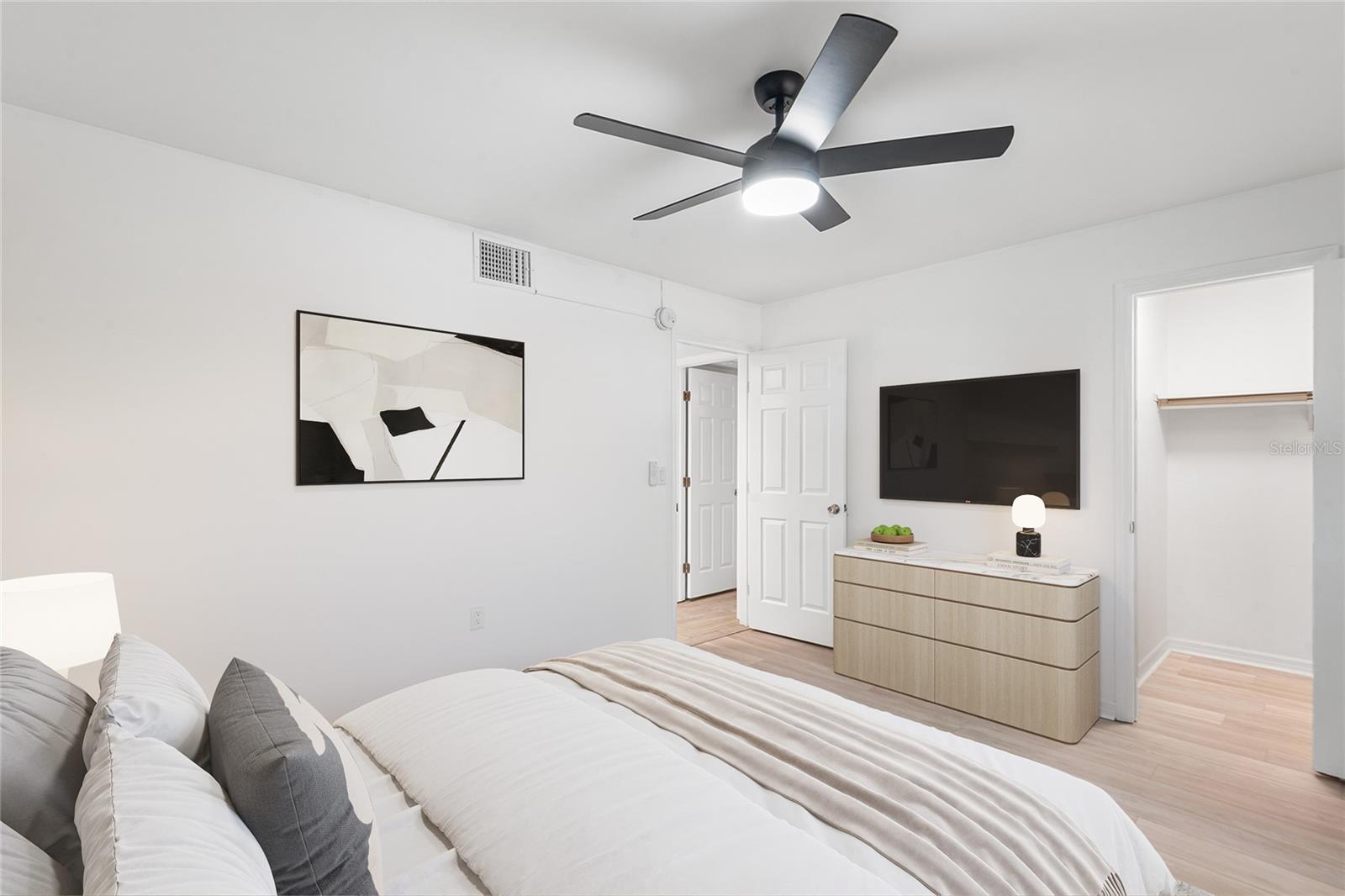 Image 10 of 13 For 555 62nd Street S 103