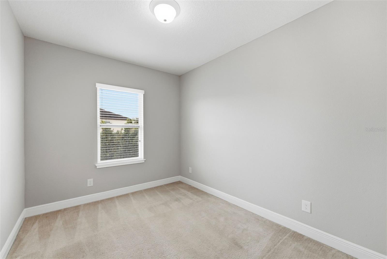 Image 27 of 37 For 15615 Honeybell Drive