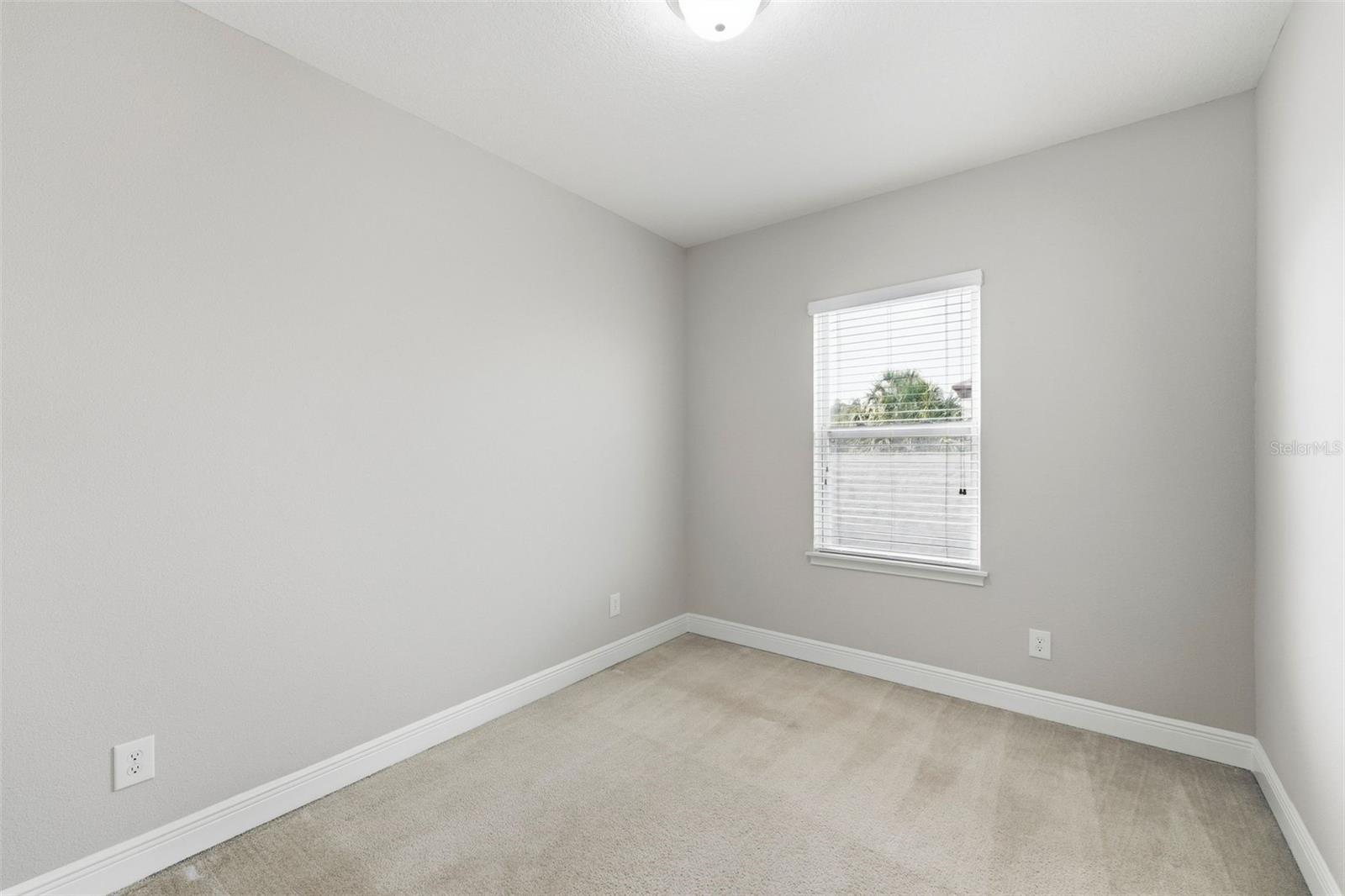 Image 29 of 37 For 15615 Honeybell Drive